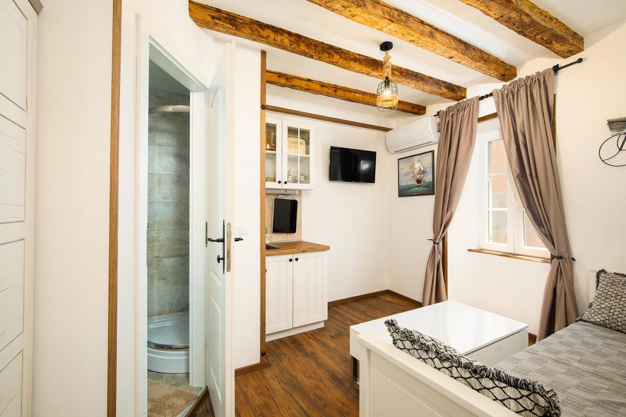Appartement Domus Maximus à Pula Extérieur photo