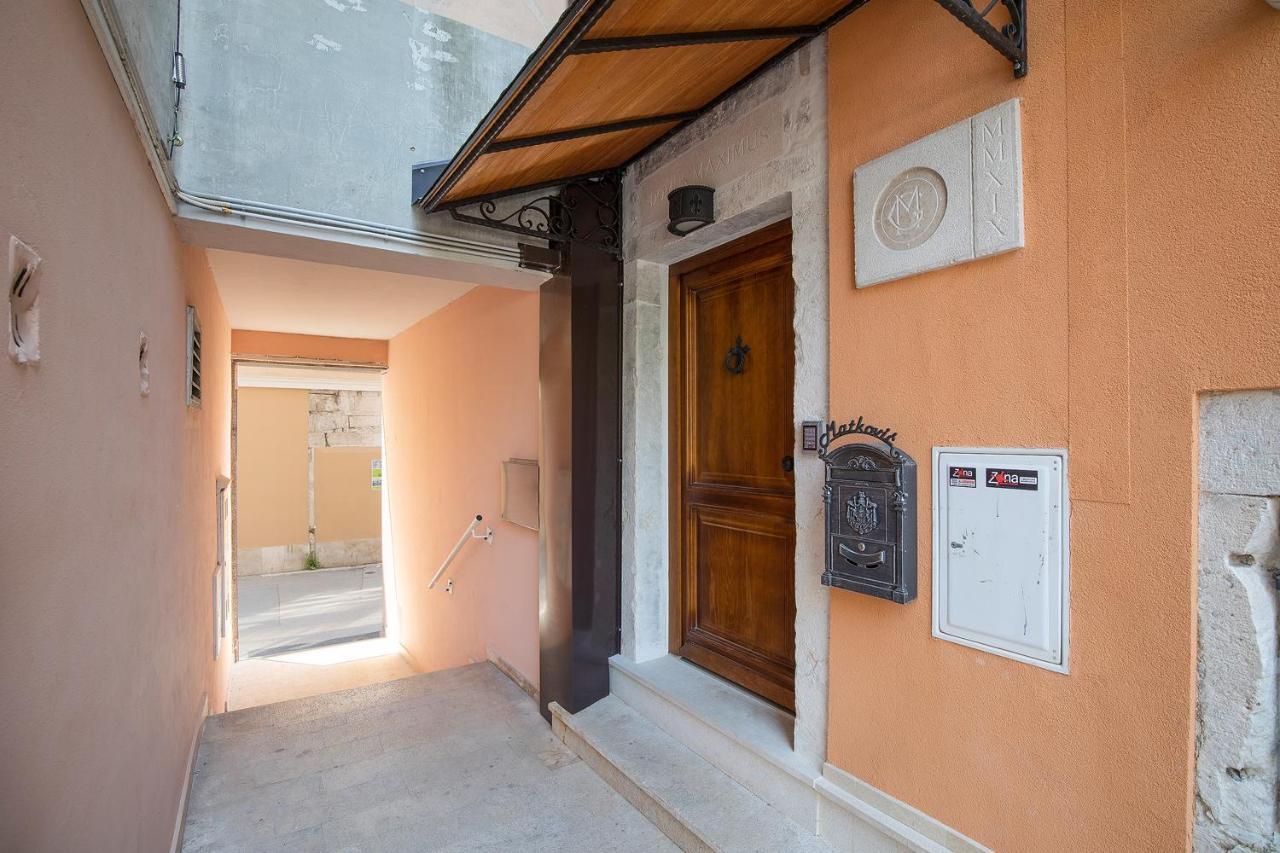 Appartement Domus Maximus à Pula Extérieur photo