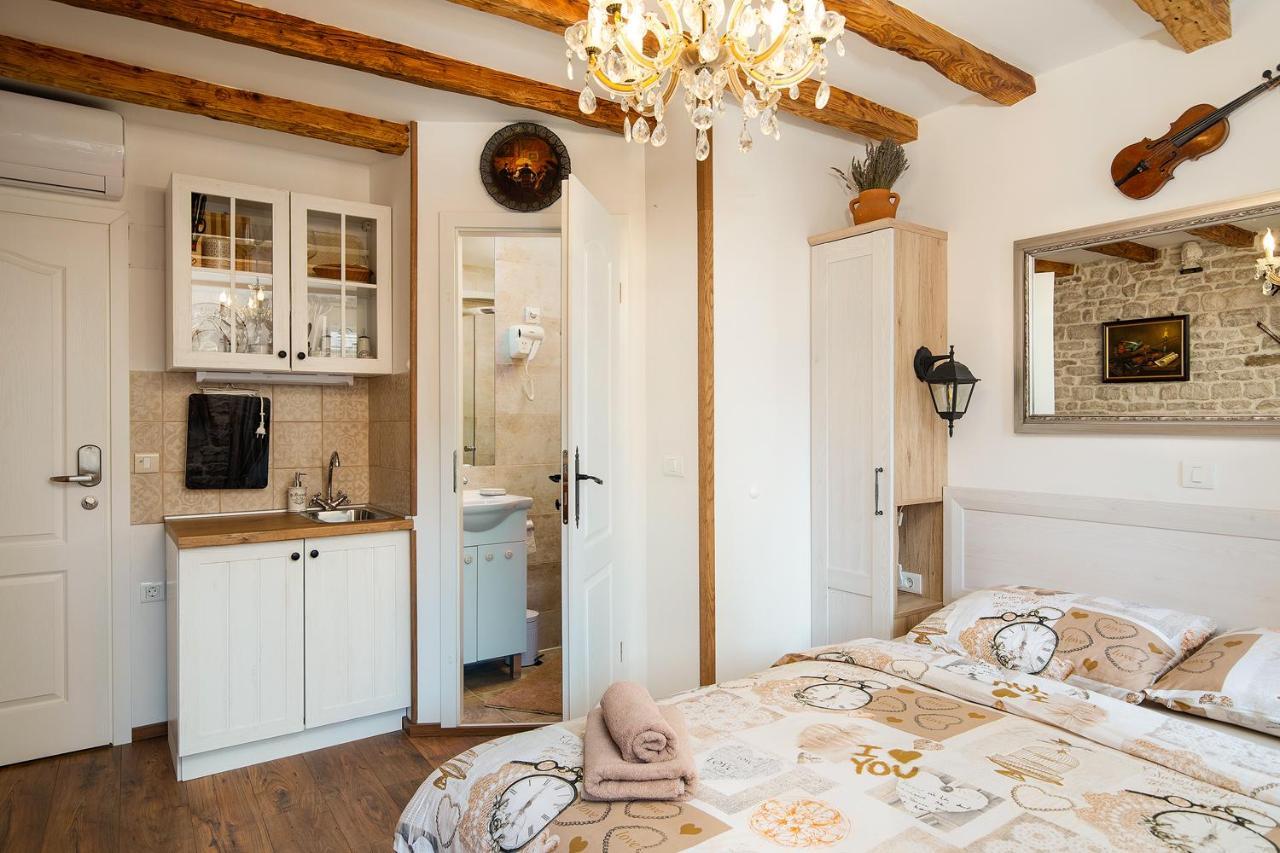 Appartement Domus Maximus à Pula Extérieur photo