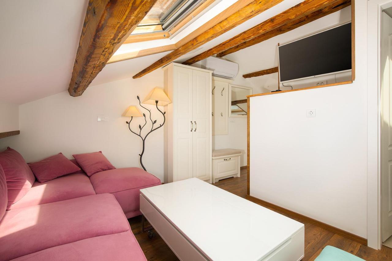 Appartement Domus Maximus à Pula Extérieur photo